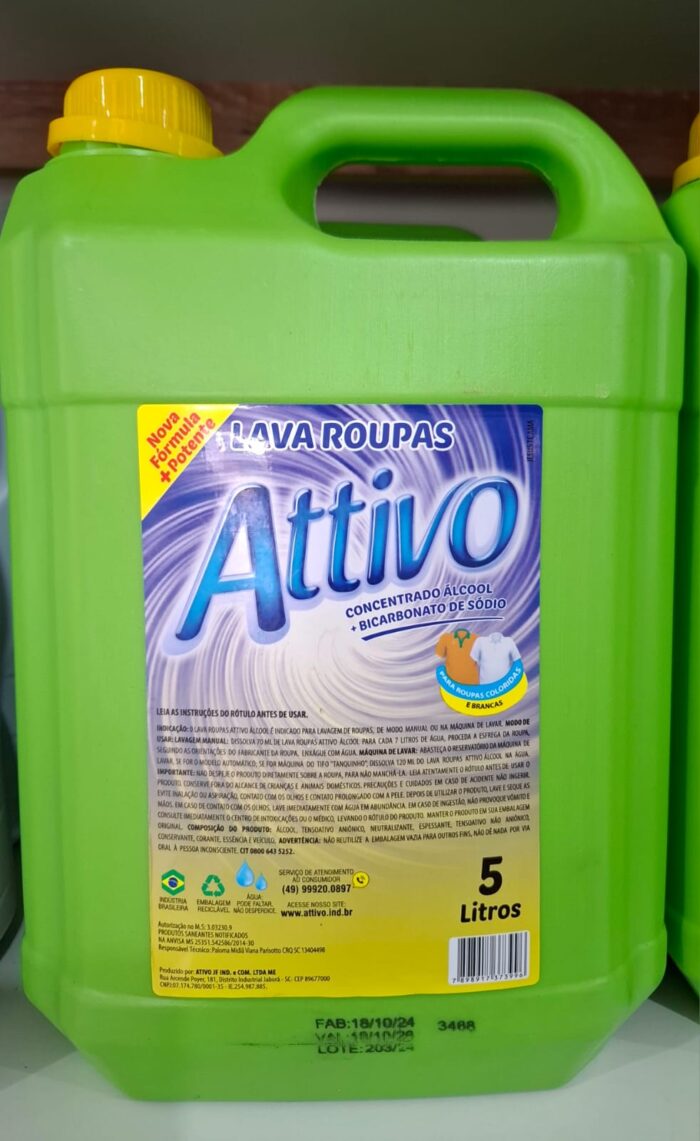 Lava roupas Attivo