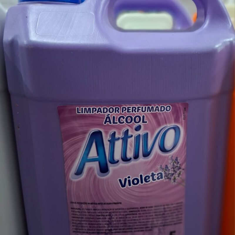 Limpador perfumado com álcool