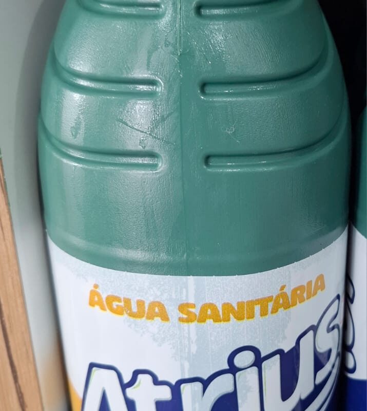 AGUA SANITARIA DE 2L